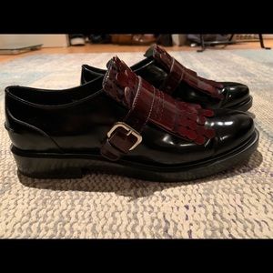 Women’s Size 39 Tods Loafers with Kilt